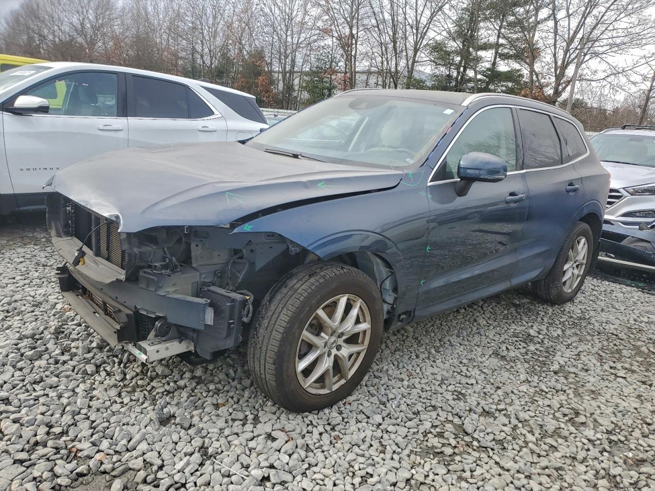 2020 VOLVO XC60 T5 MOMENTUM — FRONT END damage — photo 1