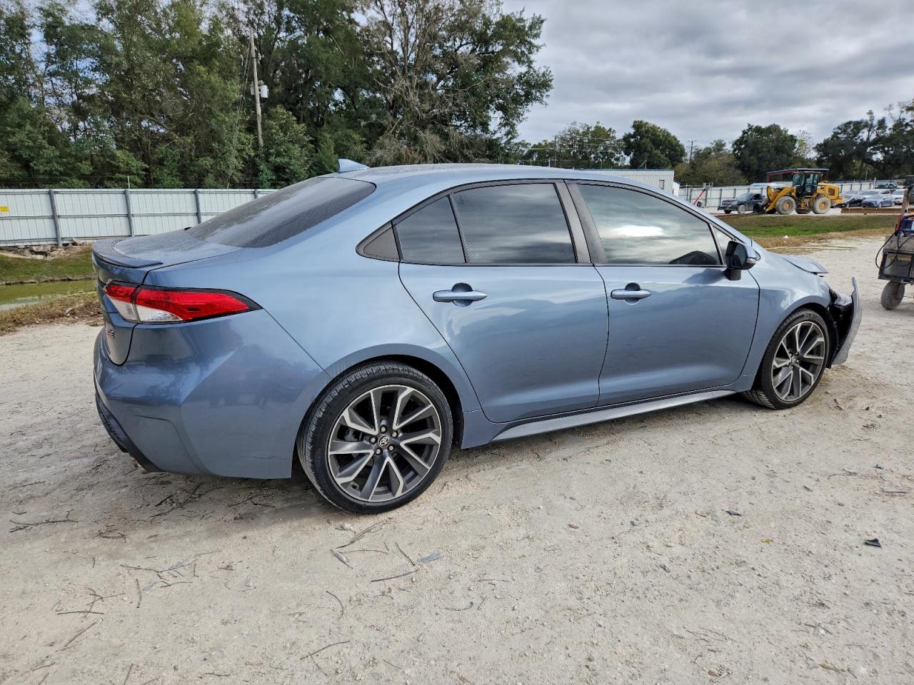 2021 TOYOTA COROLLA SE photo 3