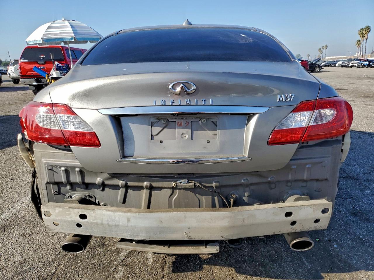 2012 INFINITI M37 photo 6