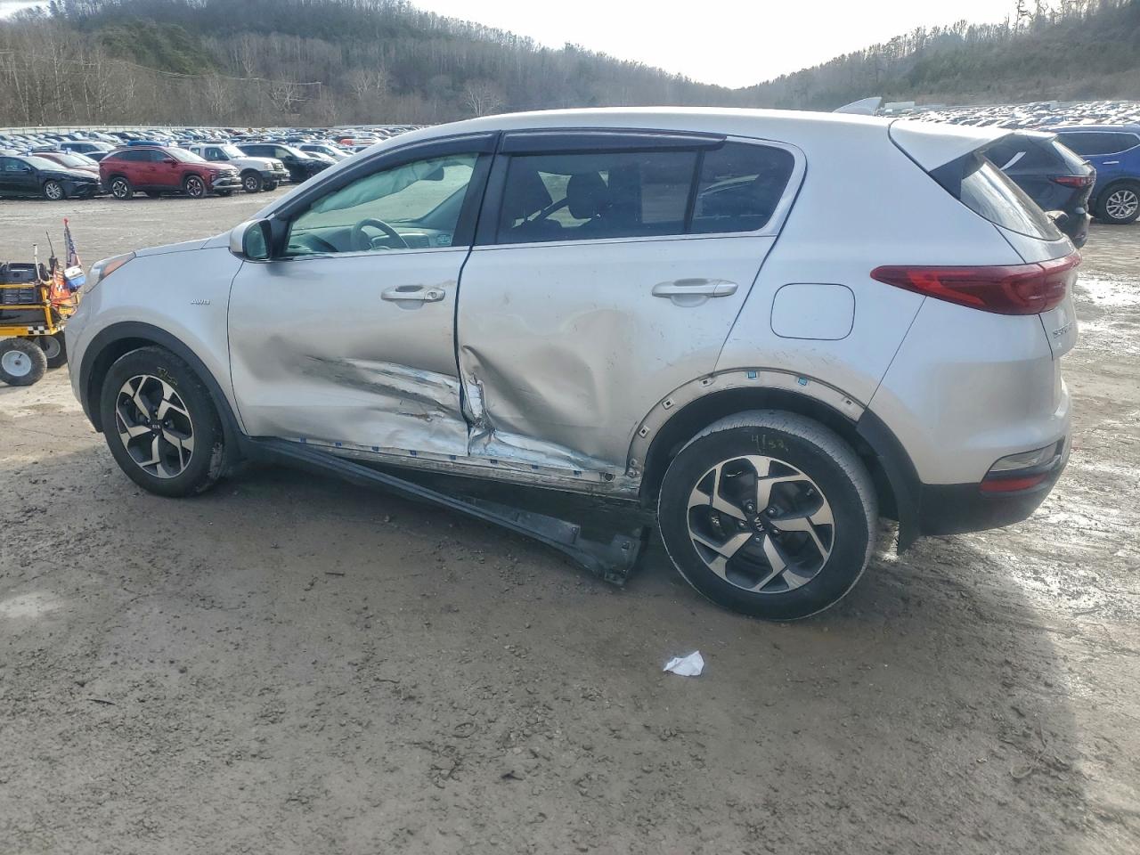 2020 KIA SPORTAGE LX photo 2
