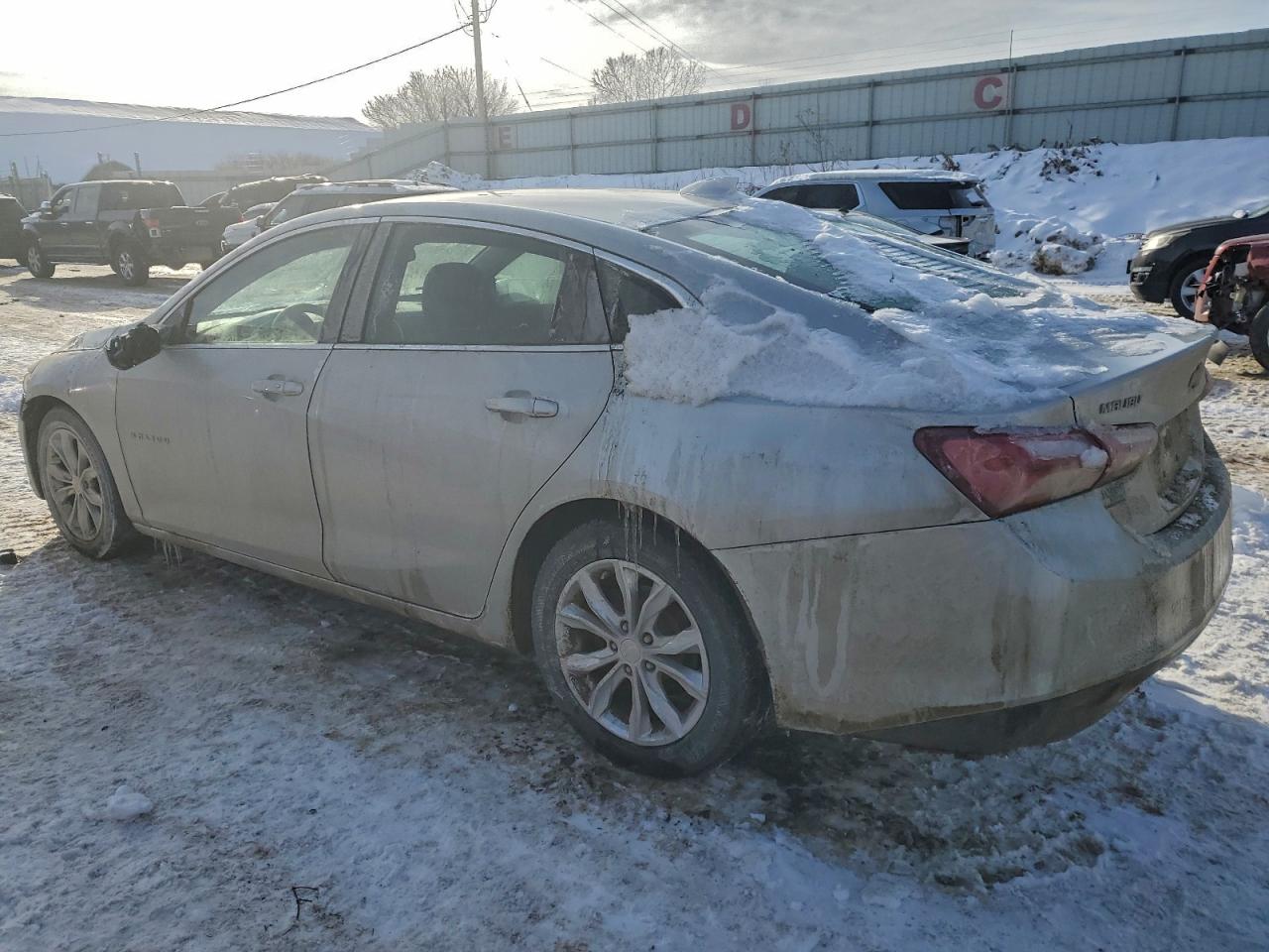 2020 CHEVROLET MALIBU LT photo 2