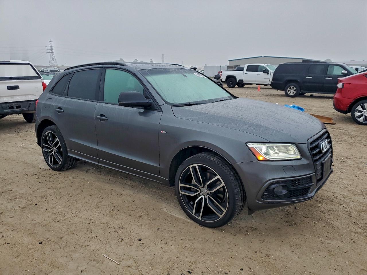2017 AUDI Q5 PREMIUM PLUS S-LINE photo 4