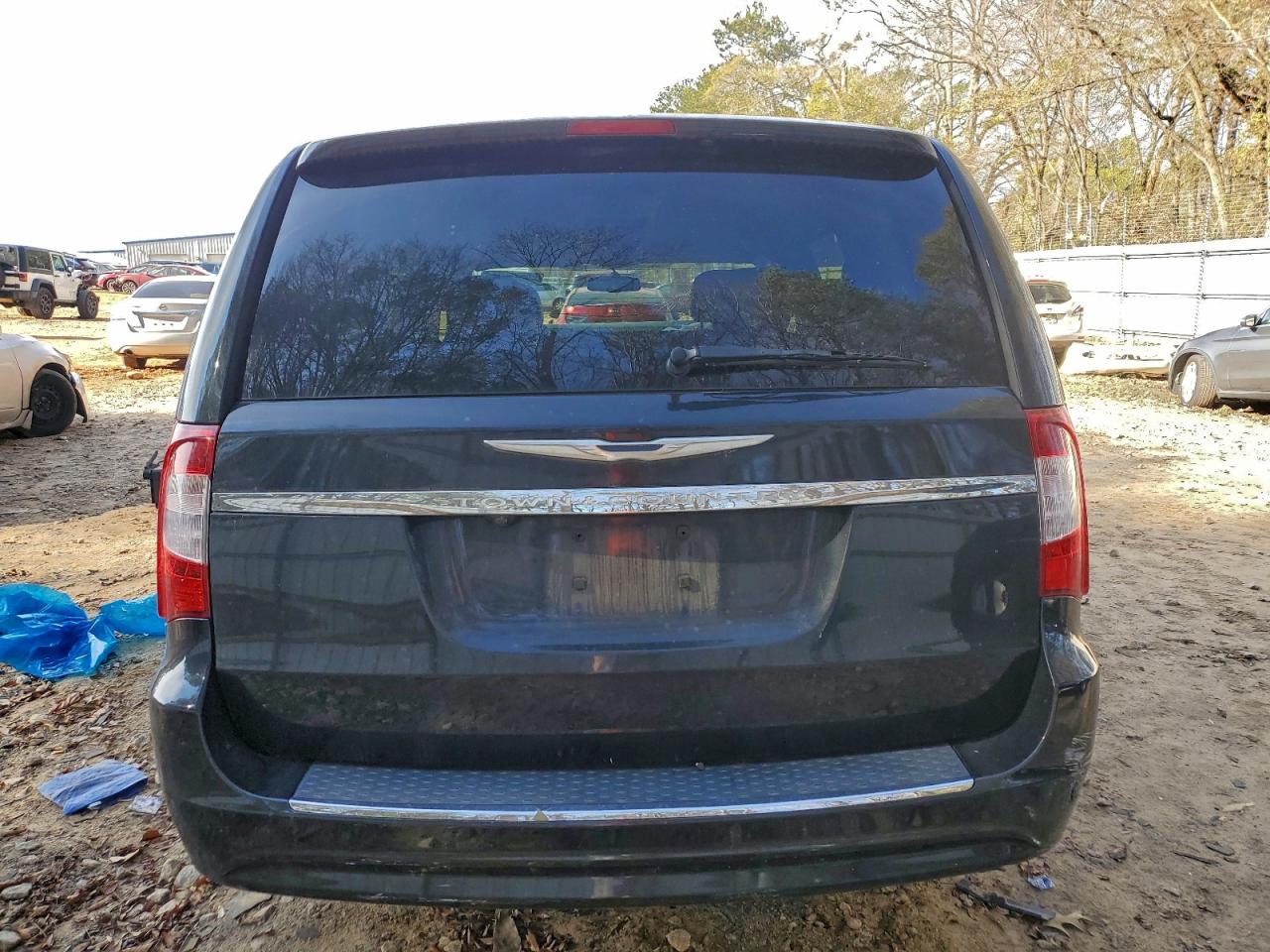 2013 CHRYSLER TOWN & COUNTRY TOURING photo 6