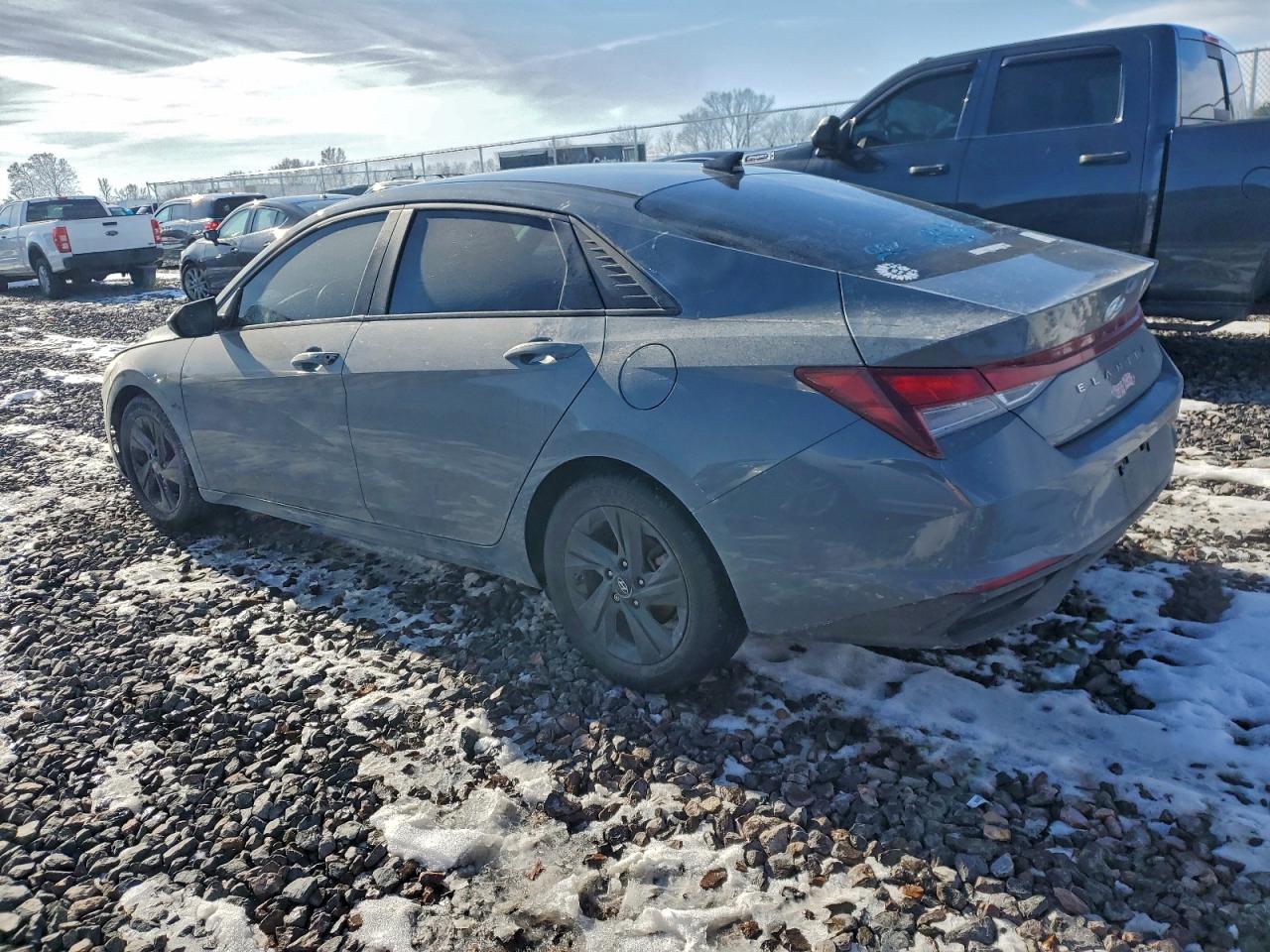 2021 HYUNDAI ELANTRA SEL photo 2