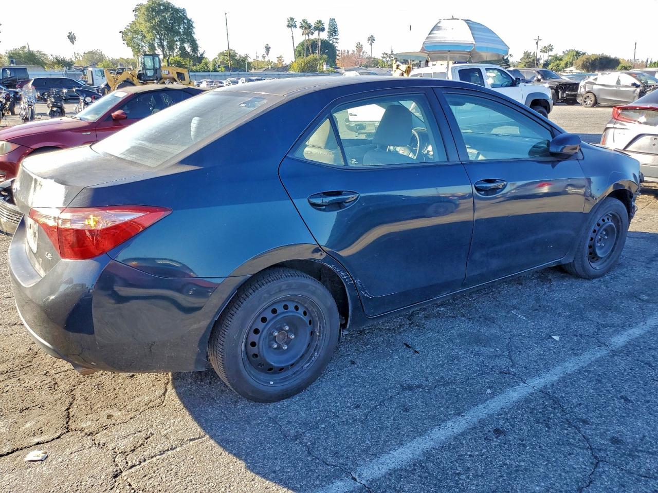 2017 TOYOTA COROLLA L photo 3