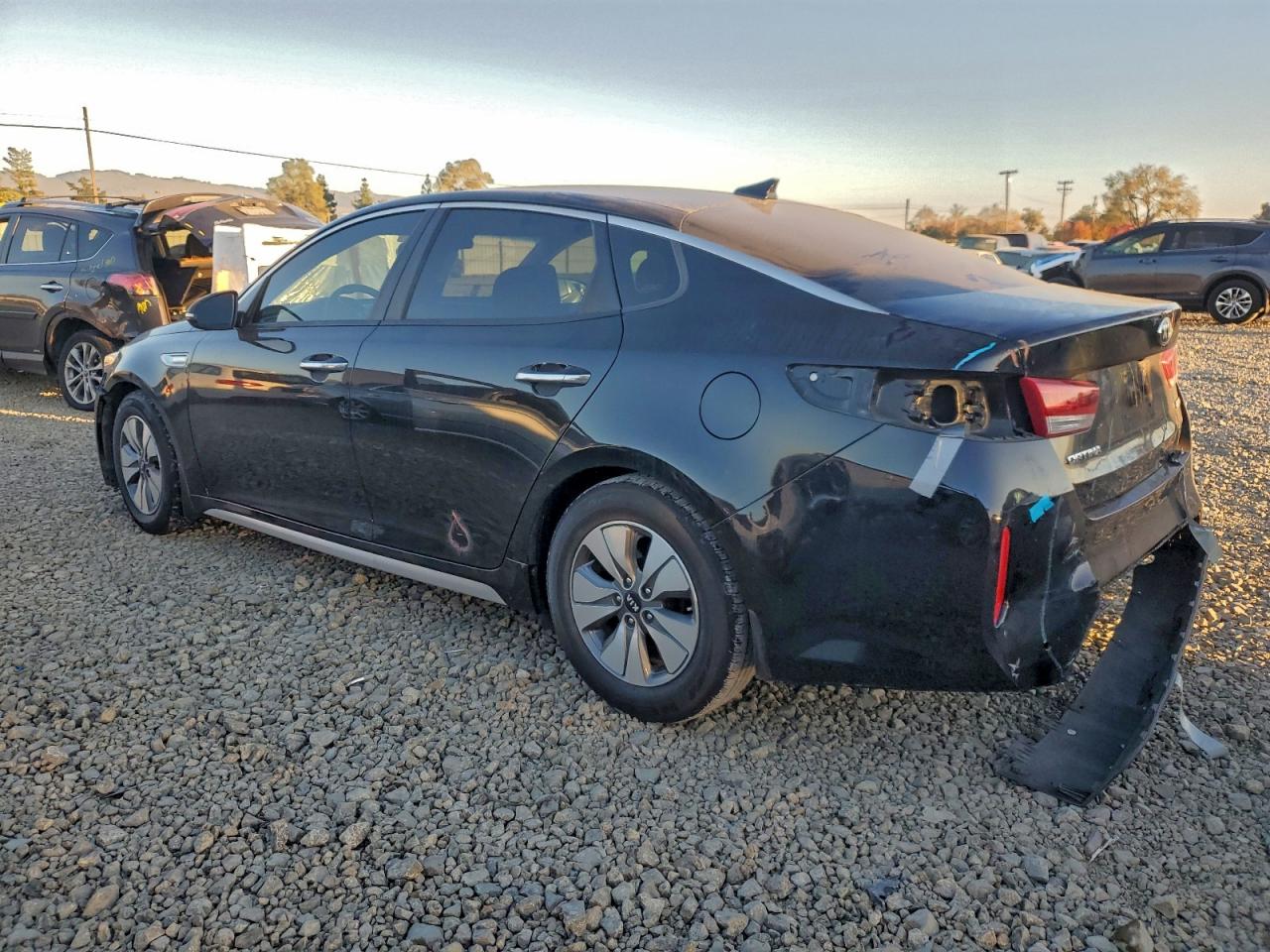 2017 KIA OPTIMA HYBRID photo 2
