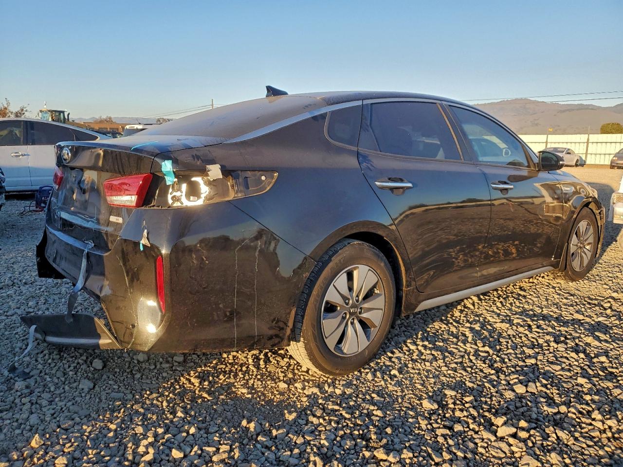 2017 KIA OPTIMA HYBRID photo 3