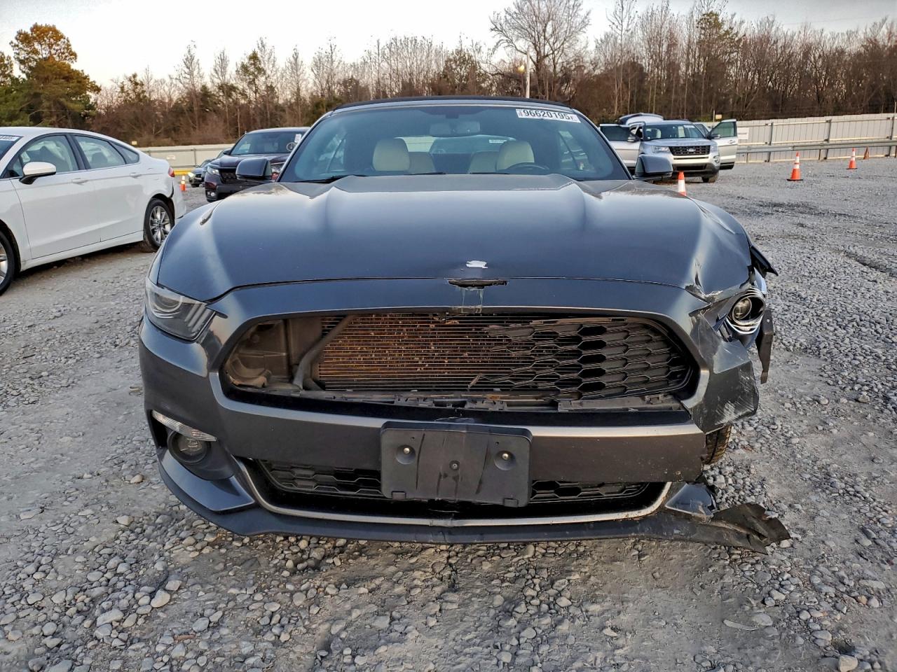 2017 FORD MUSTANG photo 5