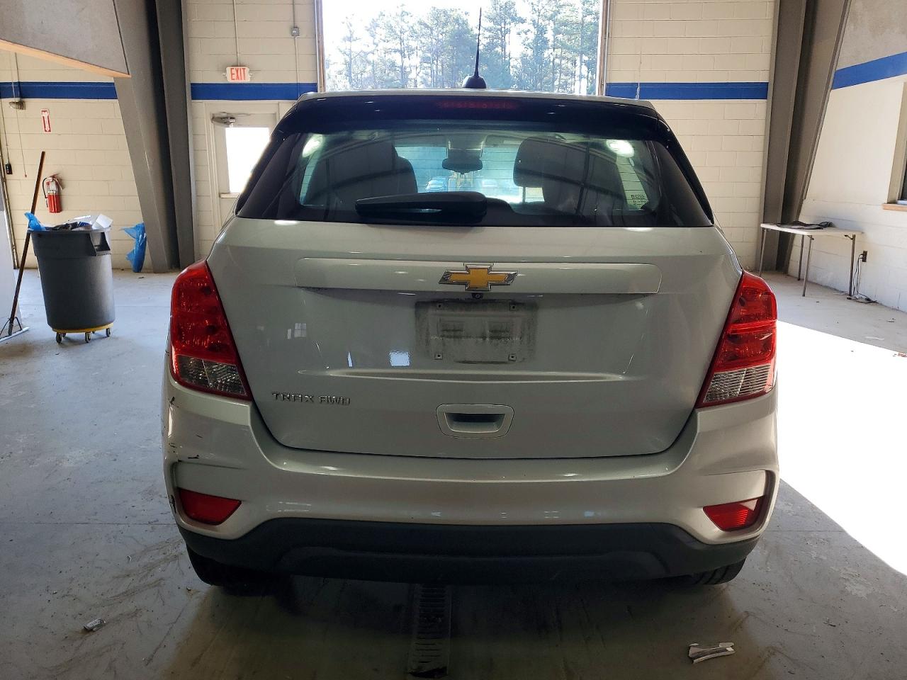 2018 CHEVROLET TRAX LS photo 6