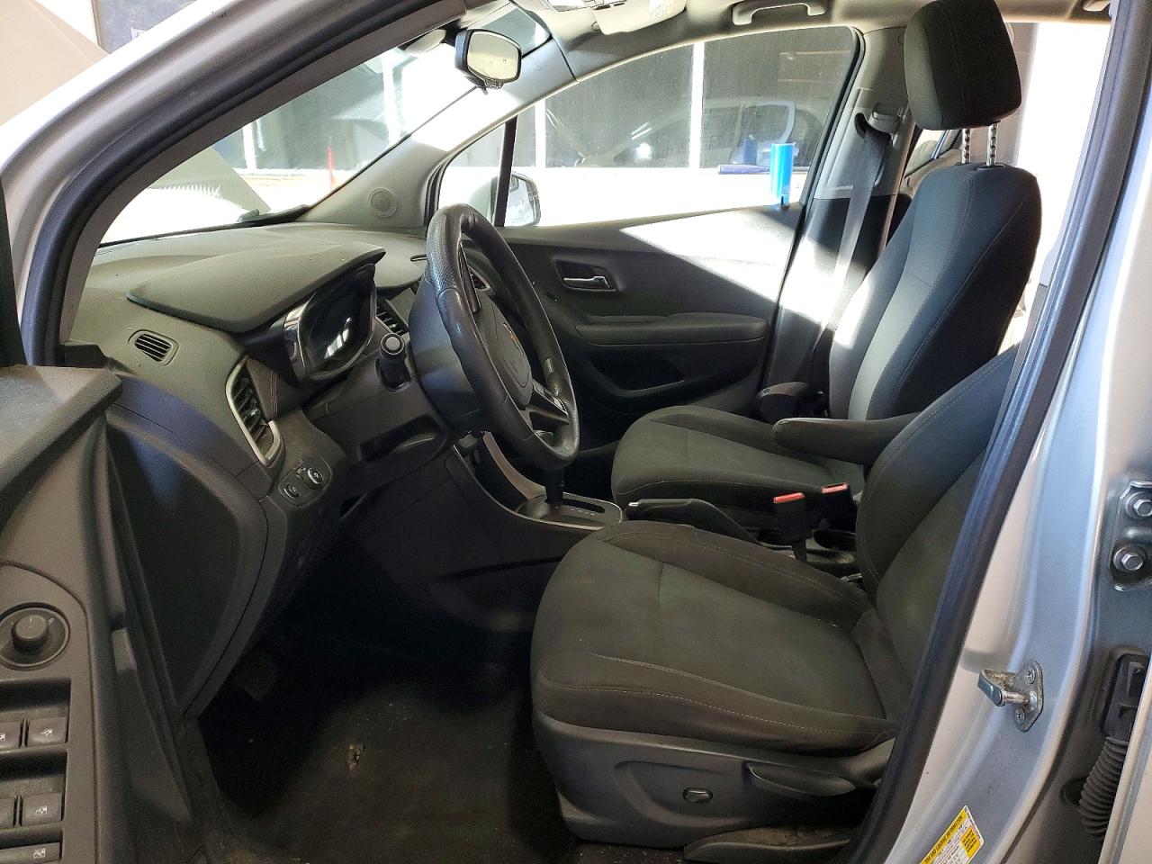 2018 CHEVROLET TRAX LS photo 7