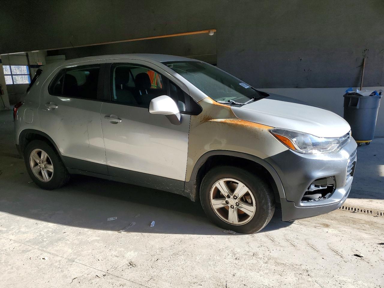 2018 CHEVROLET TRAX LS photo 4