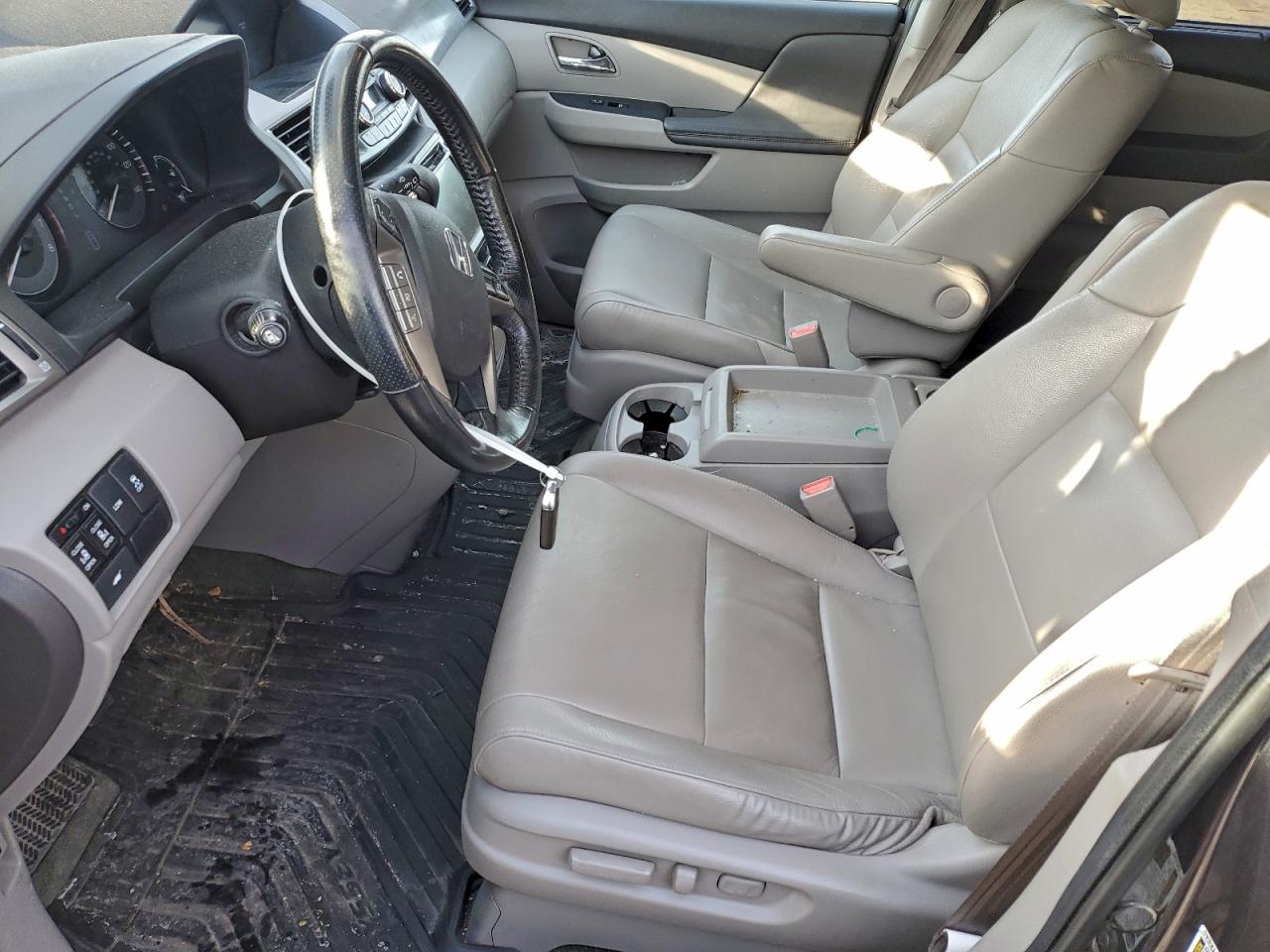 2016 HONDA ODYSSEY EXL photo 7