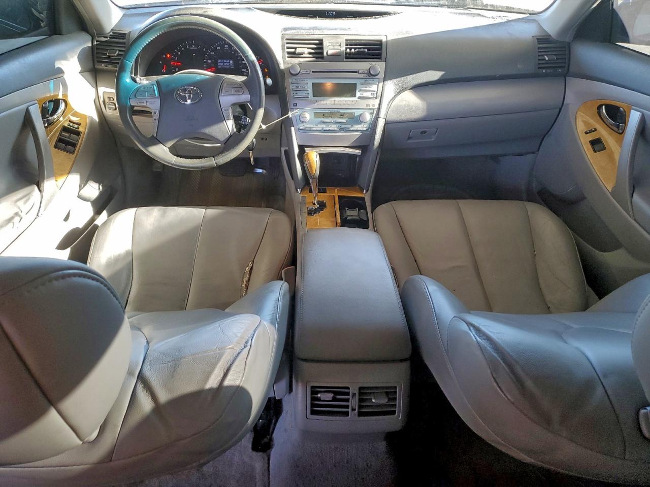 2007 TOYOTA CAMRY LE photo 8