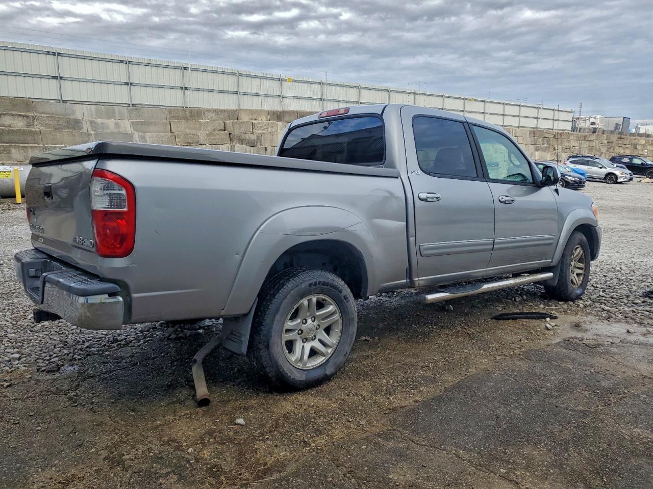 2006 TOYOTA TUNDRA DOUBLE CAB SR5 photo 3