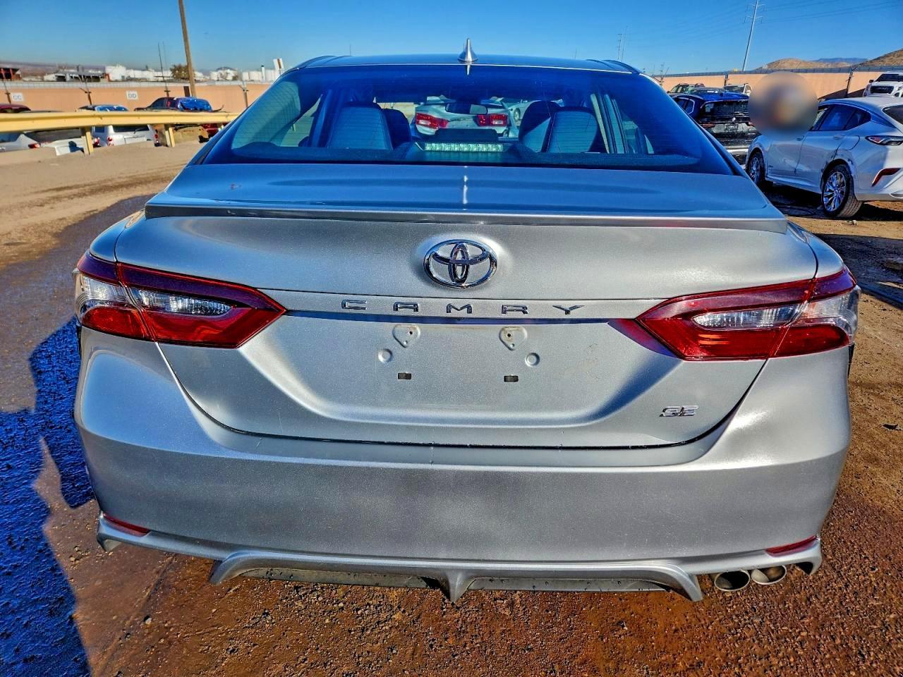 2021 TOYOTA CAMRY SE photo 6