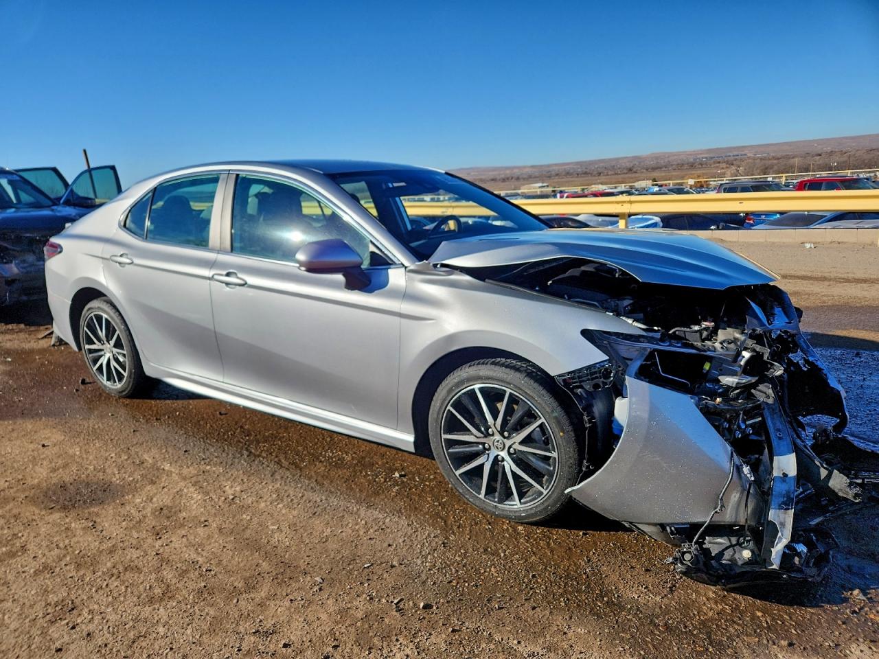 2021 TOYOTA CAMRY SE photo 4