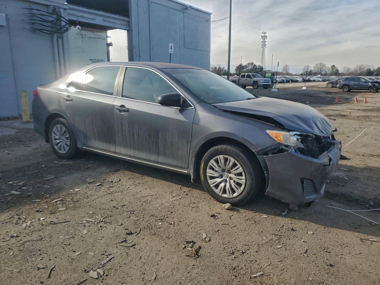 2012 TOYOTA CAMRY BASE photo 4