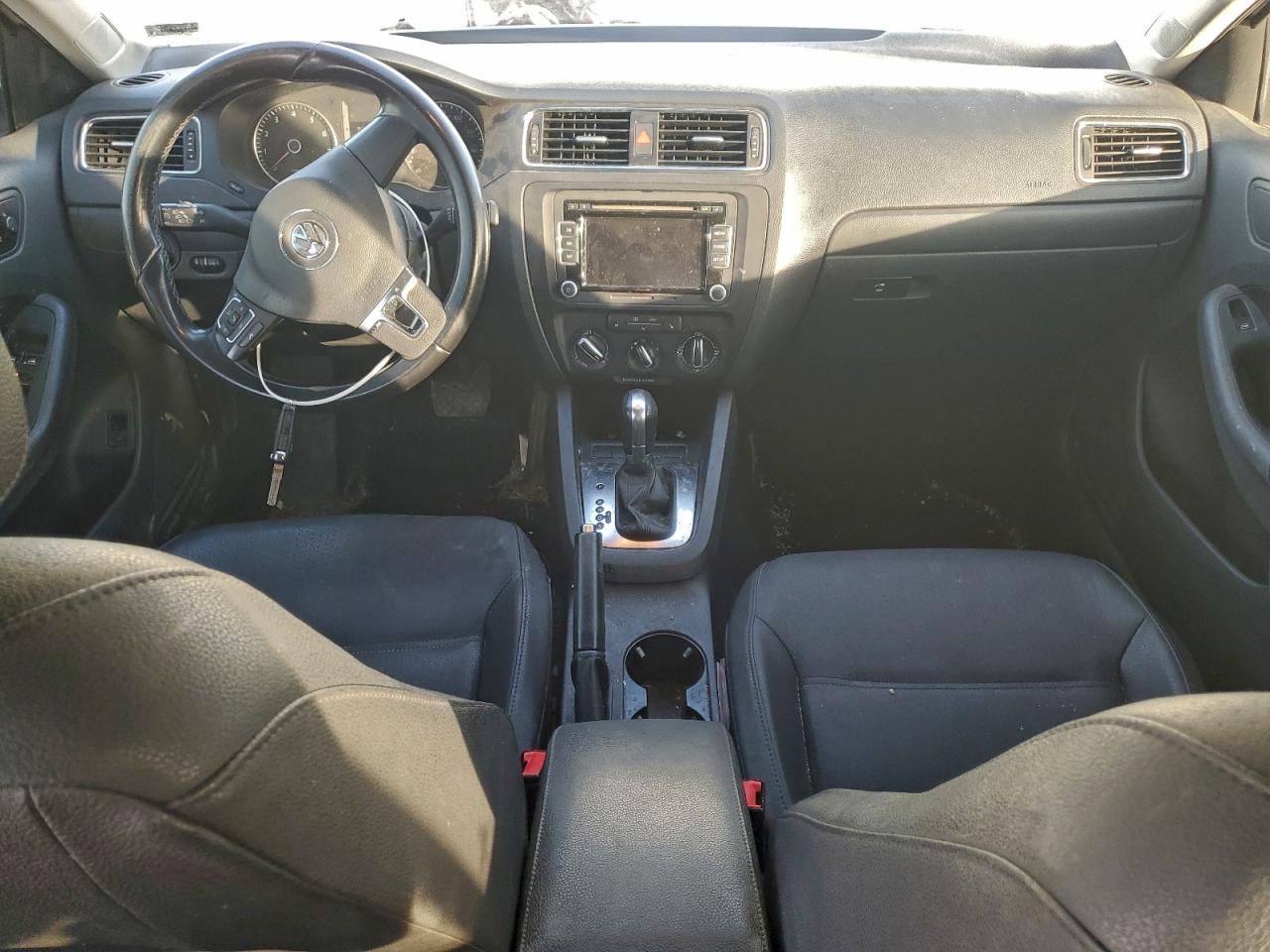 2012 VOLKSWAGEN JETTA SE photo 8