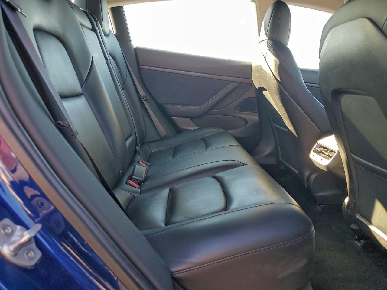 2020 TESLA MODEL 3 photo 10