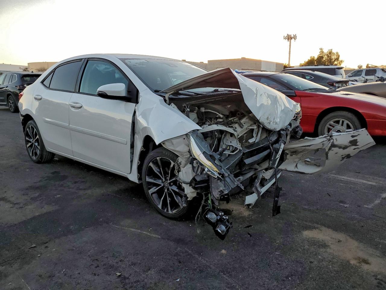 2018 TOYOTA COROLLA L photo 4