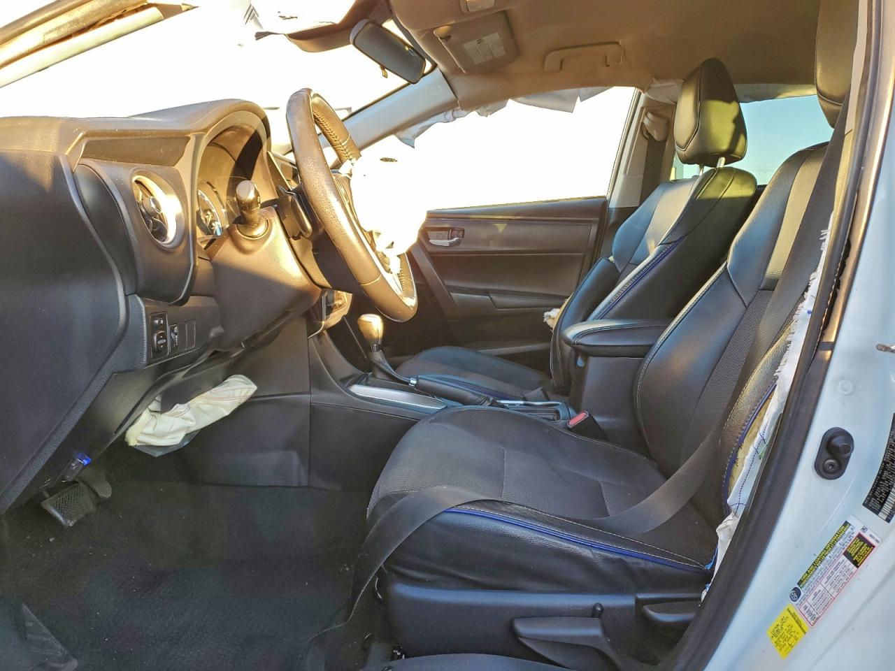 2018 TOYOTA COROLLA L photo 7