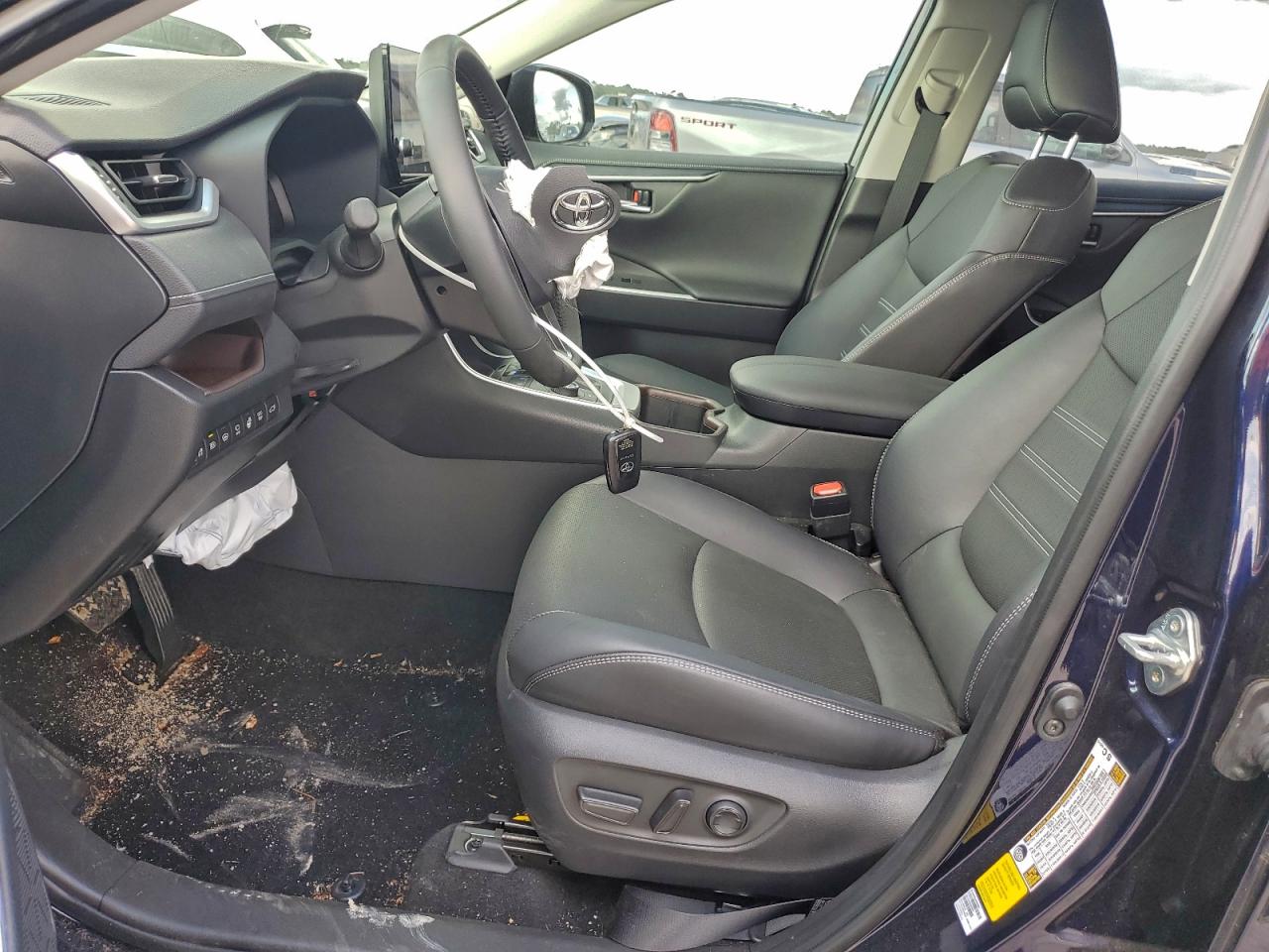 2024 TOYOTA RAV4 LIMITED photo 7