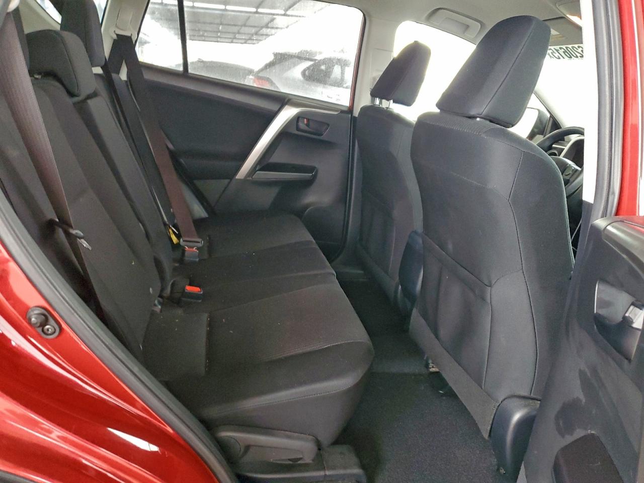 2016 TOYOTA RAV4 LE photo 10
