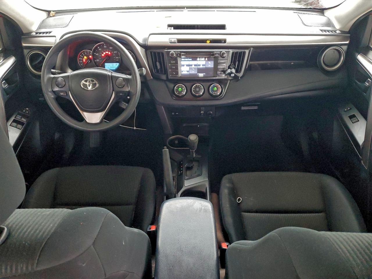2016 TOYOTA RAV4 LE photo 8