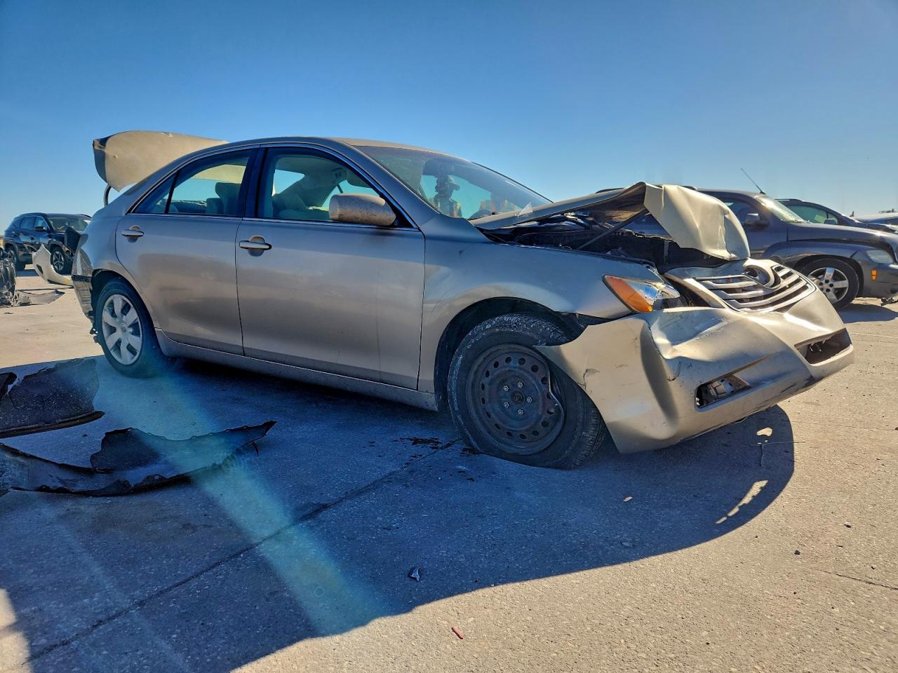 2007 TOYOTA CAMRY LE photo 4