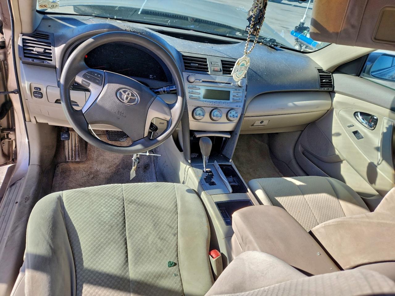 2007 TOYOTA CAMRY LE photo 8