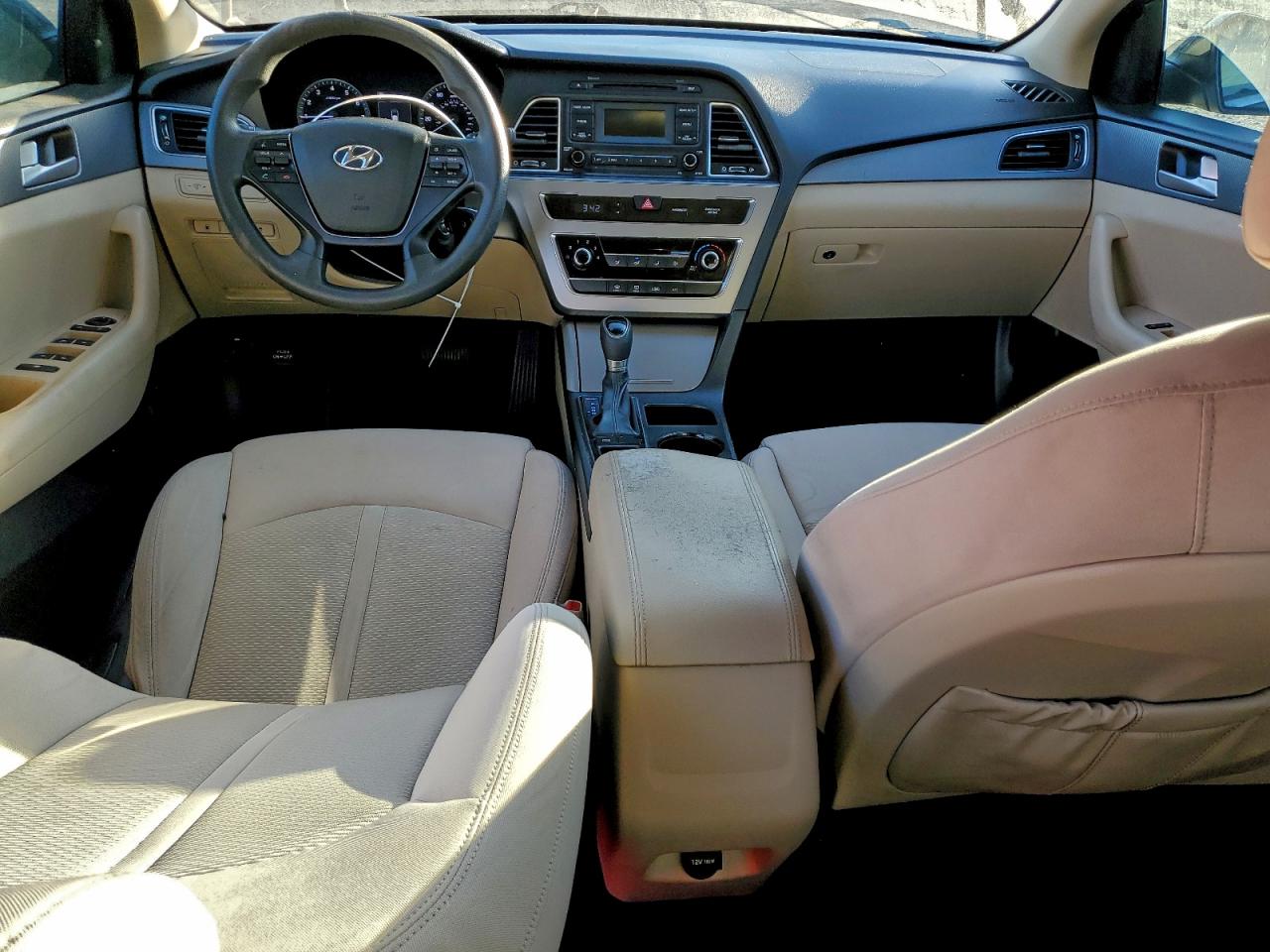 2015 HYUNDAI SONATA SE photo 8