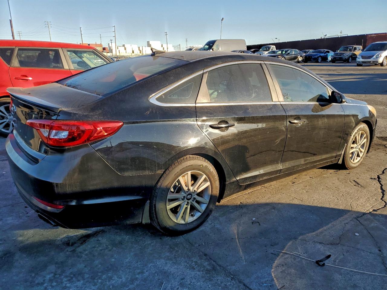 2015 HYUNDAI SONATA SE photo 3