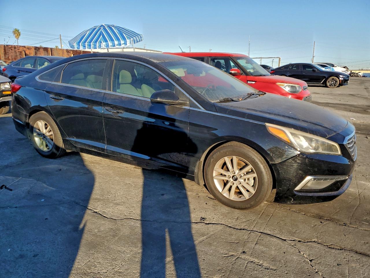 2015 HYUNDAI SONATA SE photo 4