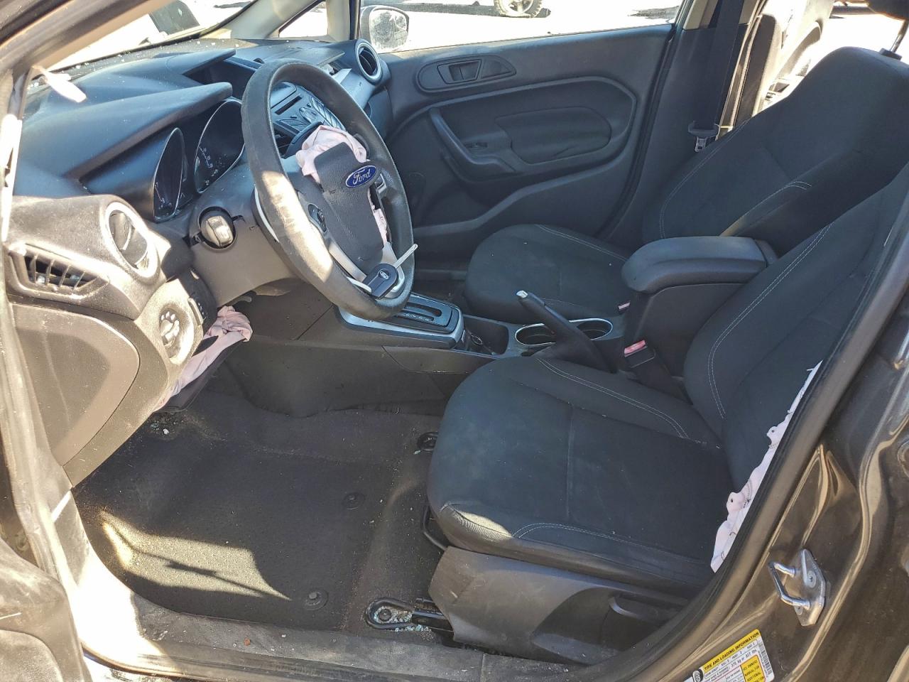 2018 FORD FIESTA SE photo 7