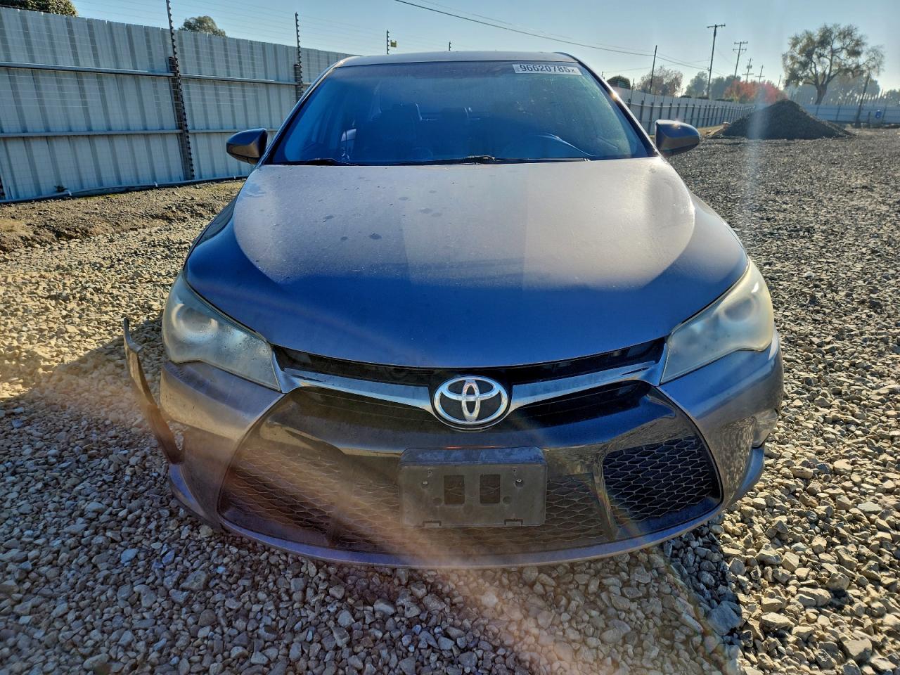 2017 TOYOTA CAMRY LE photo 5