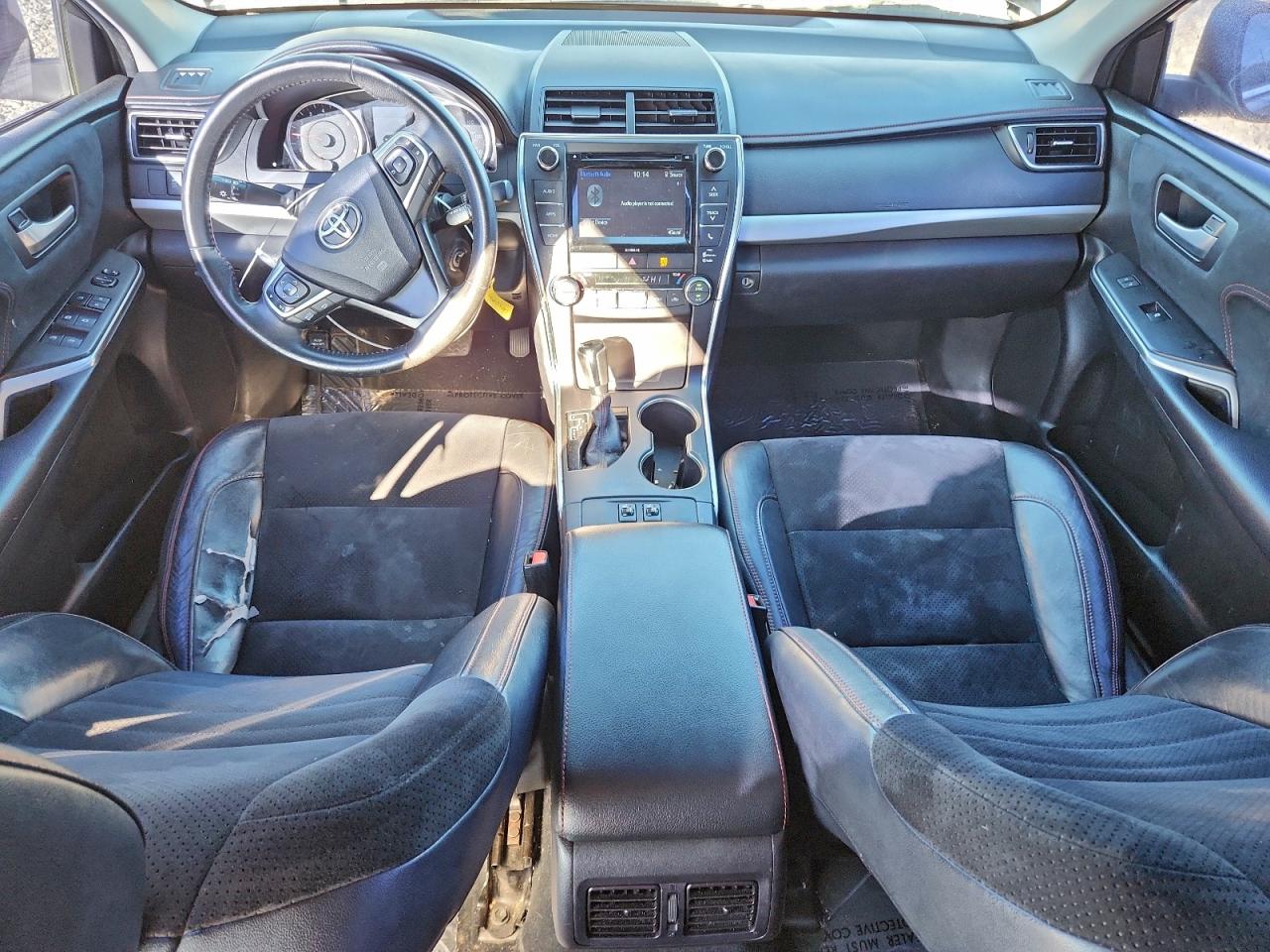 2017 TOYOTA CAMRY LE photo 8