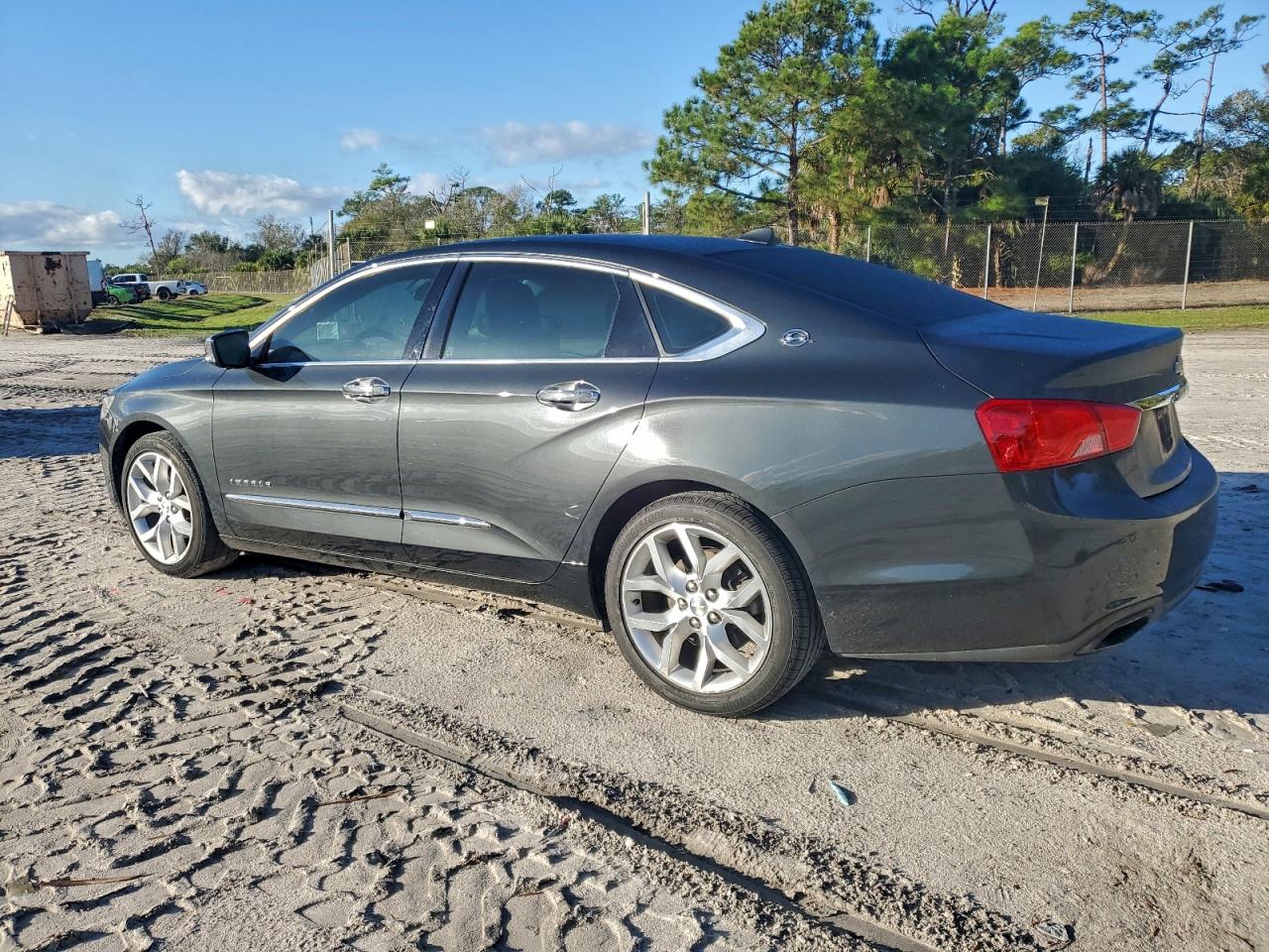 2014 CHEVROLET IMPALA LTZ photo 2