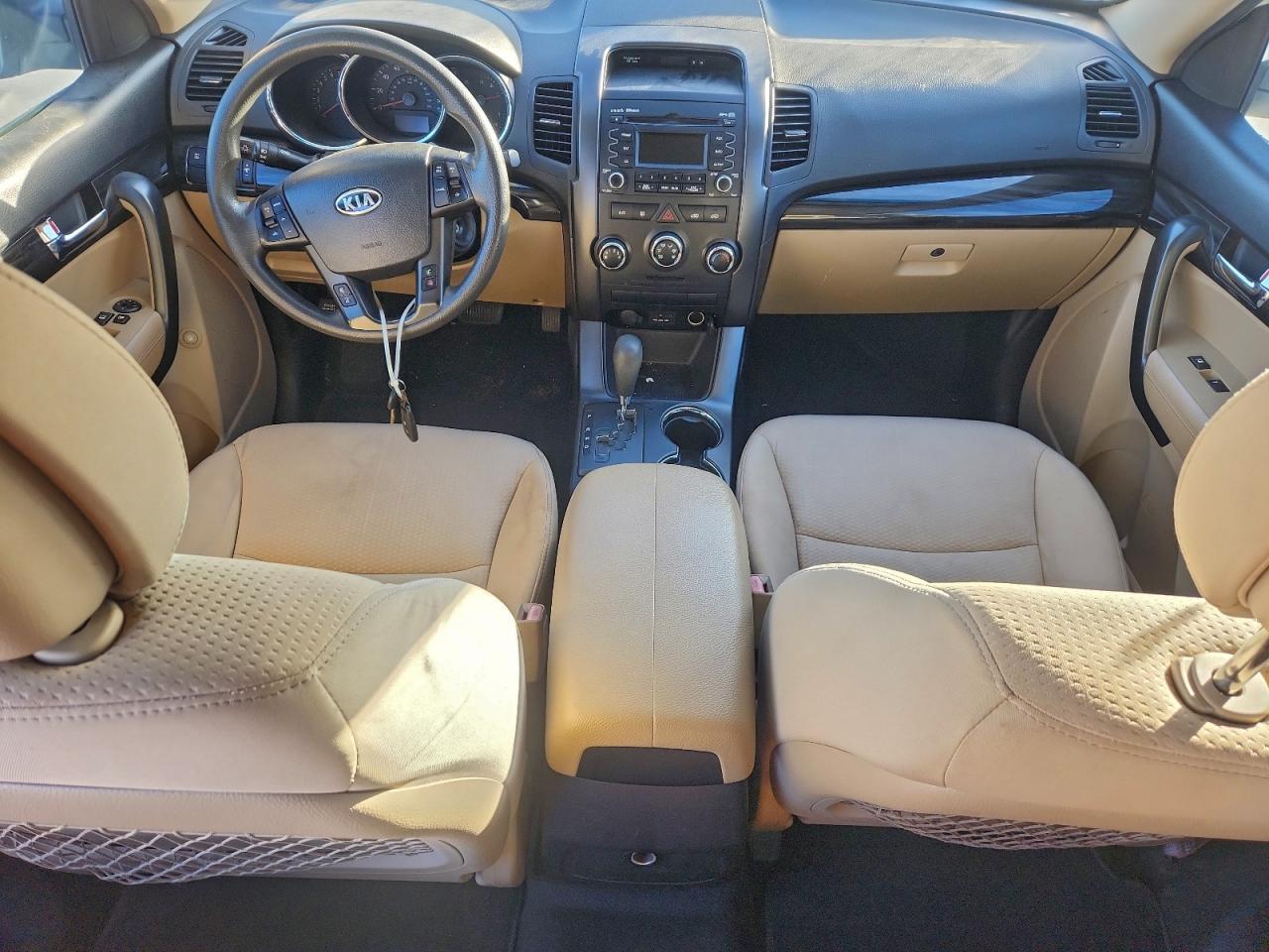 2011 KIA SORENTO BASE photo 8