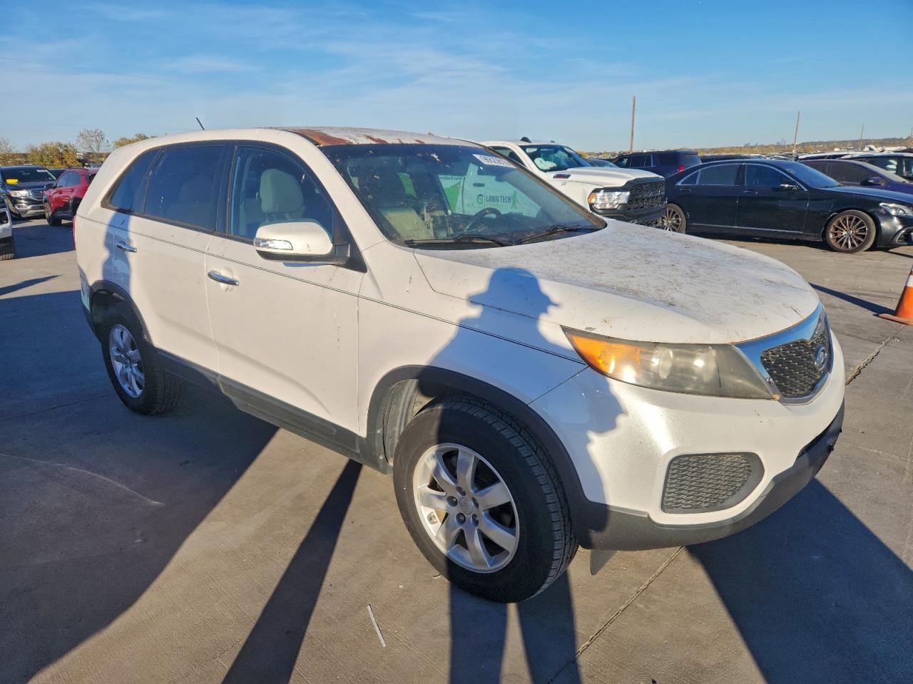 2011 KIA SORENTO BASE photo 4