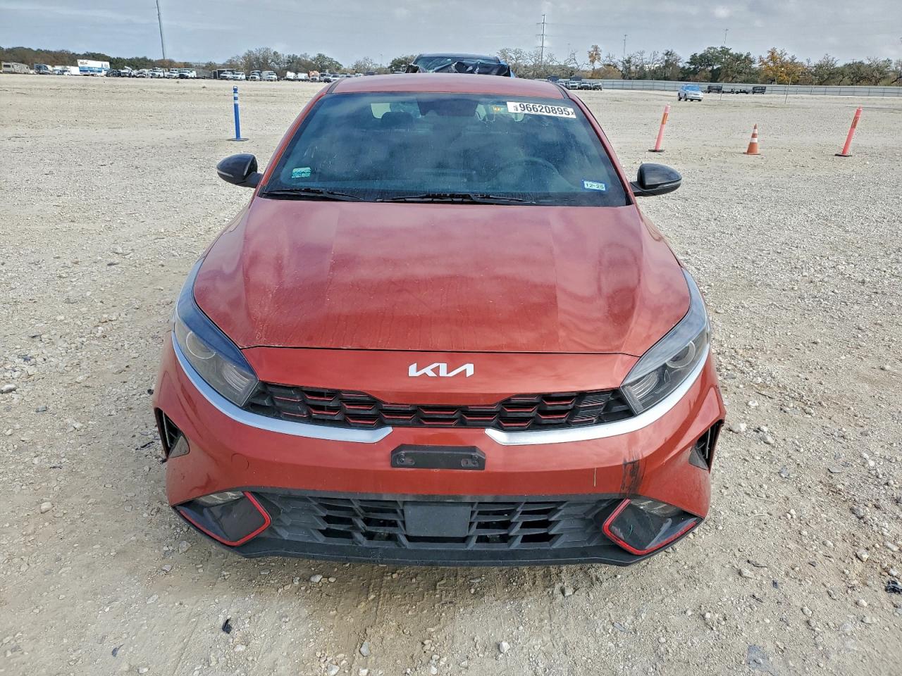 2024 KIA FORTE GT LINE photo 5