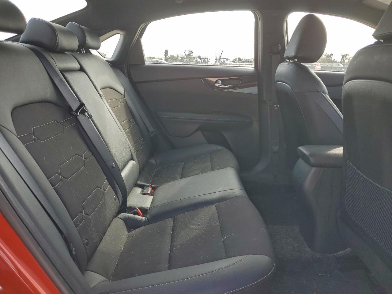 2024 KIA FORTE GT LINE photo 10