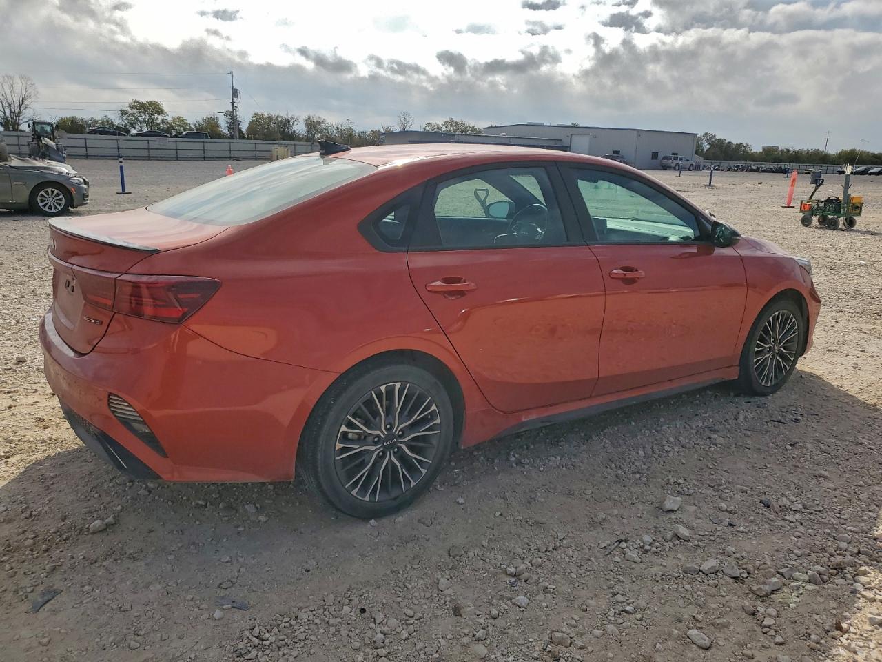 2024 KIA FORTE GT LINE photo 3