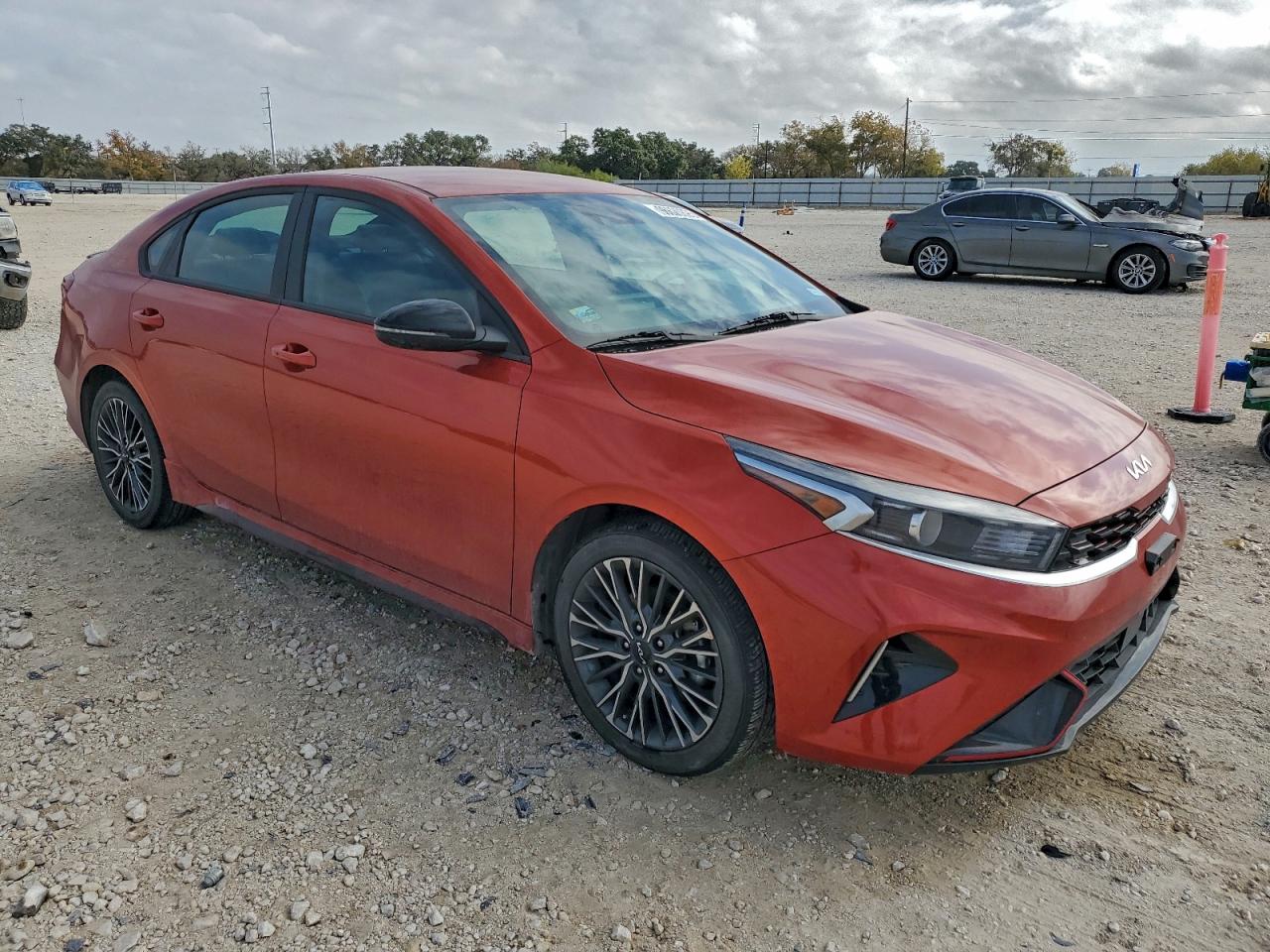 2024 KIA FORTE GT LINE photo 4