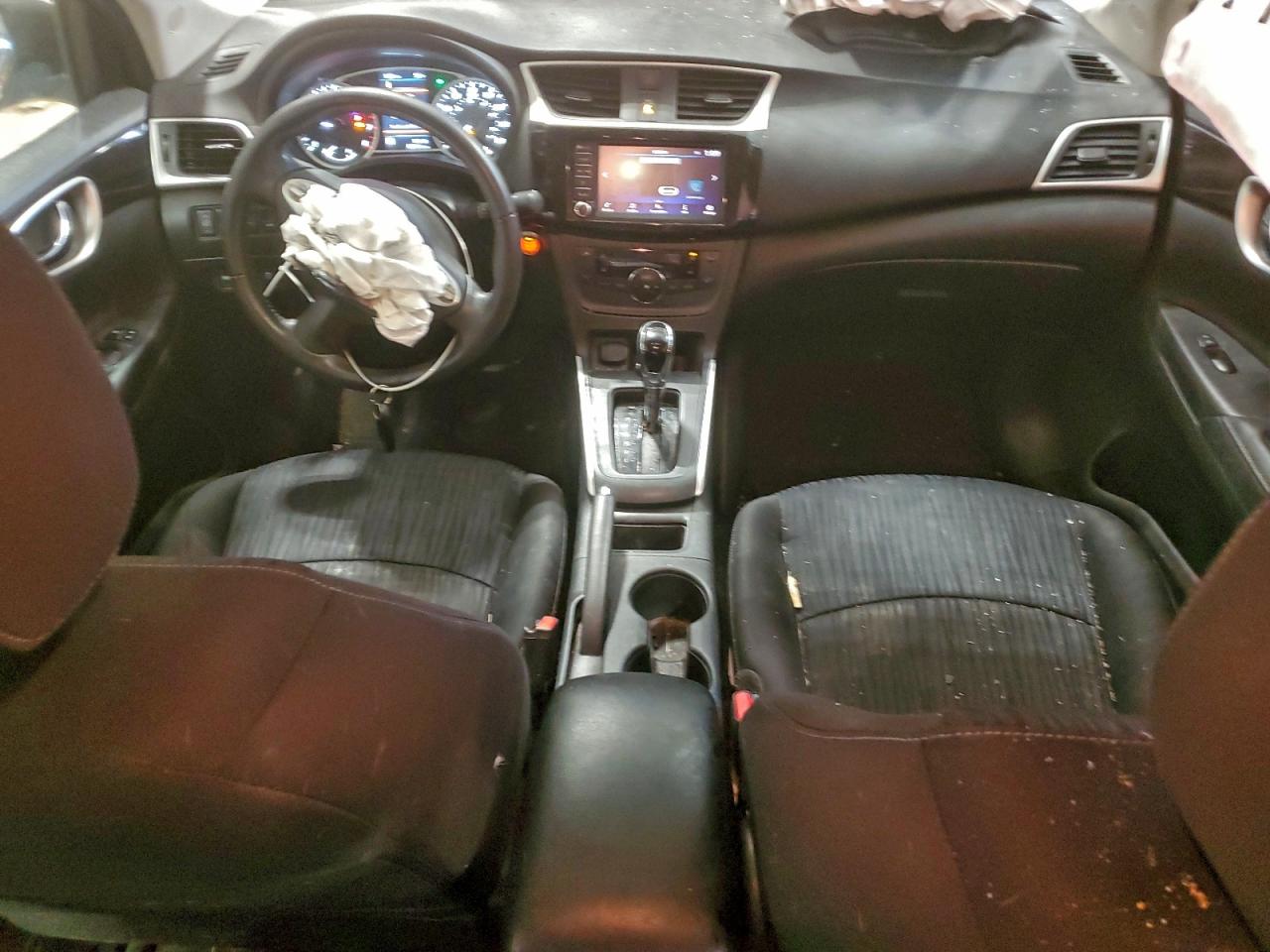 2019 NISSAN SENTRA S photo 8