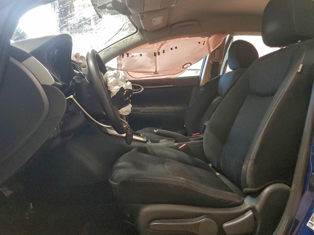 2019 NISSAN SENTRA S photo 7