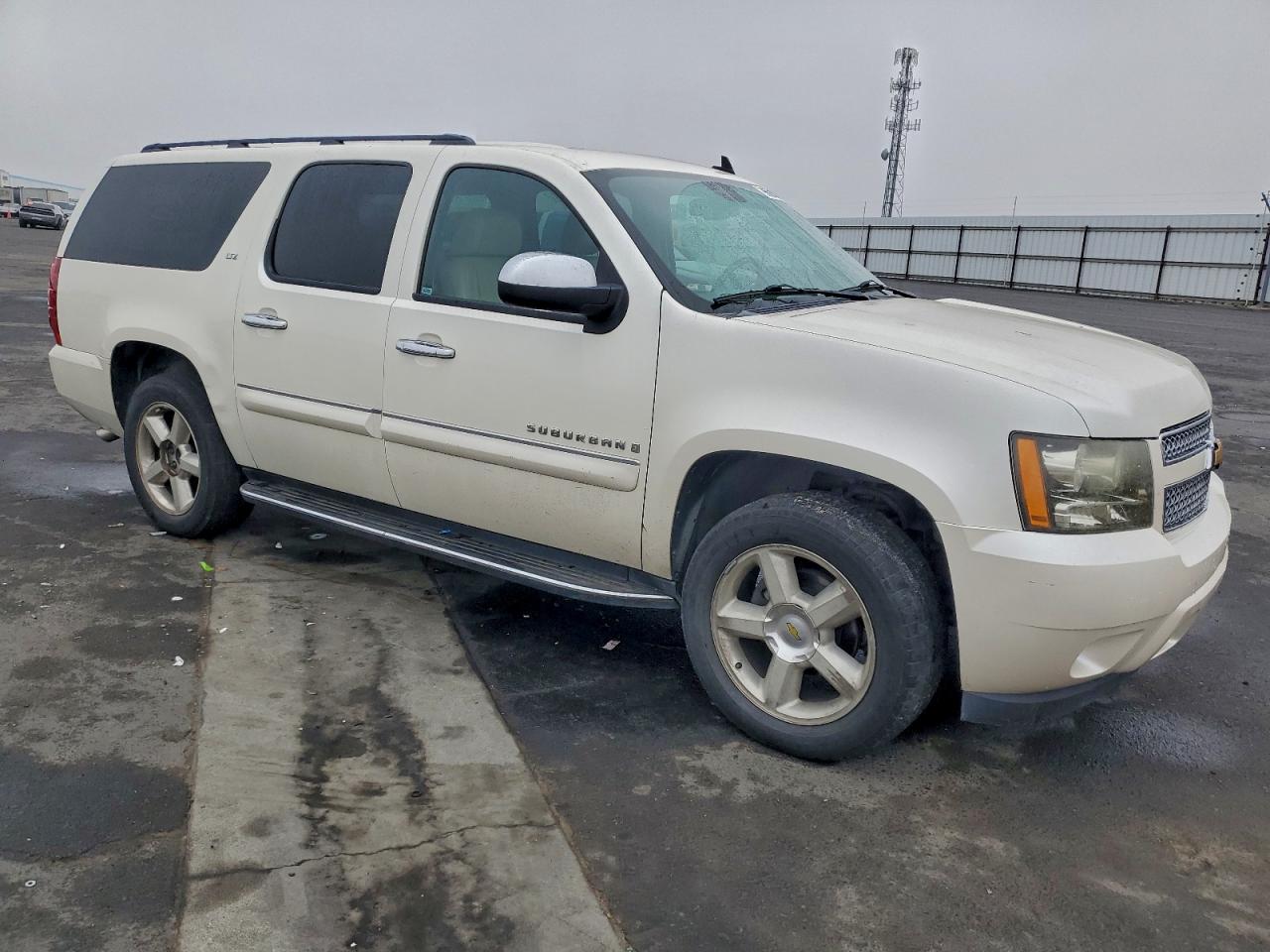 2008 CHEVROLET SUBURBAN K1500 LS photo 4