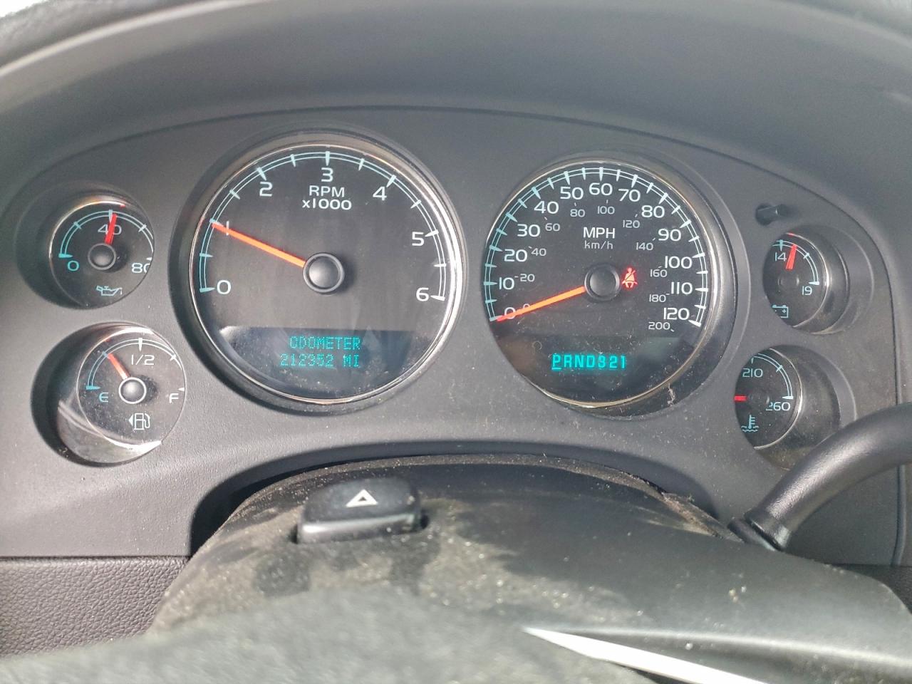 2008 CHEVROLET SUBURBAN K1500 LS photo 9