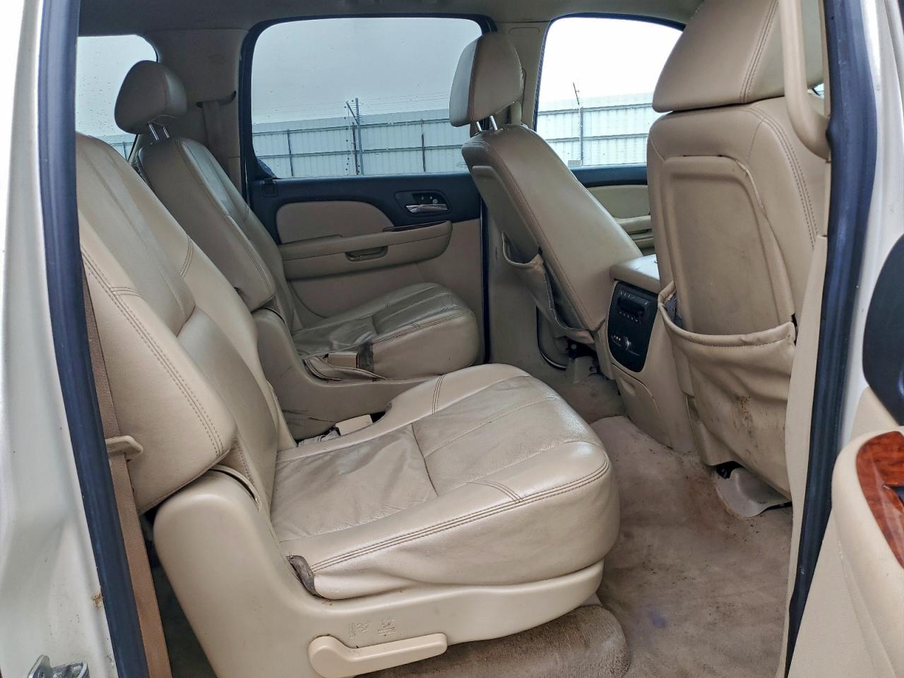 2008 CHEVROLET SUBURBAN K1500 LS photo 11