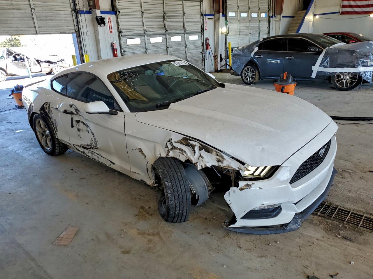 2016 FORD MUSTANG photo 4