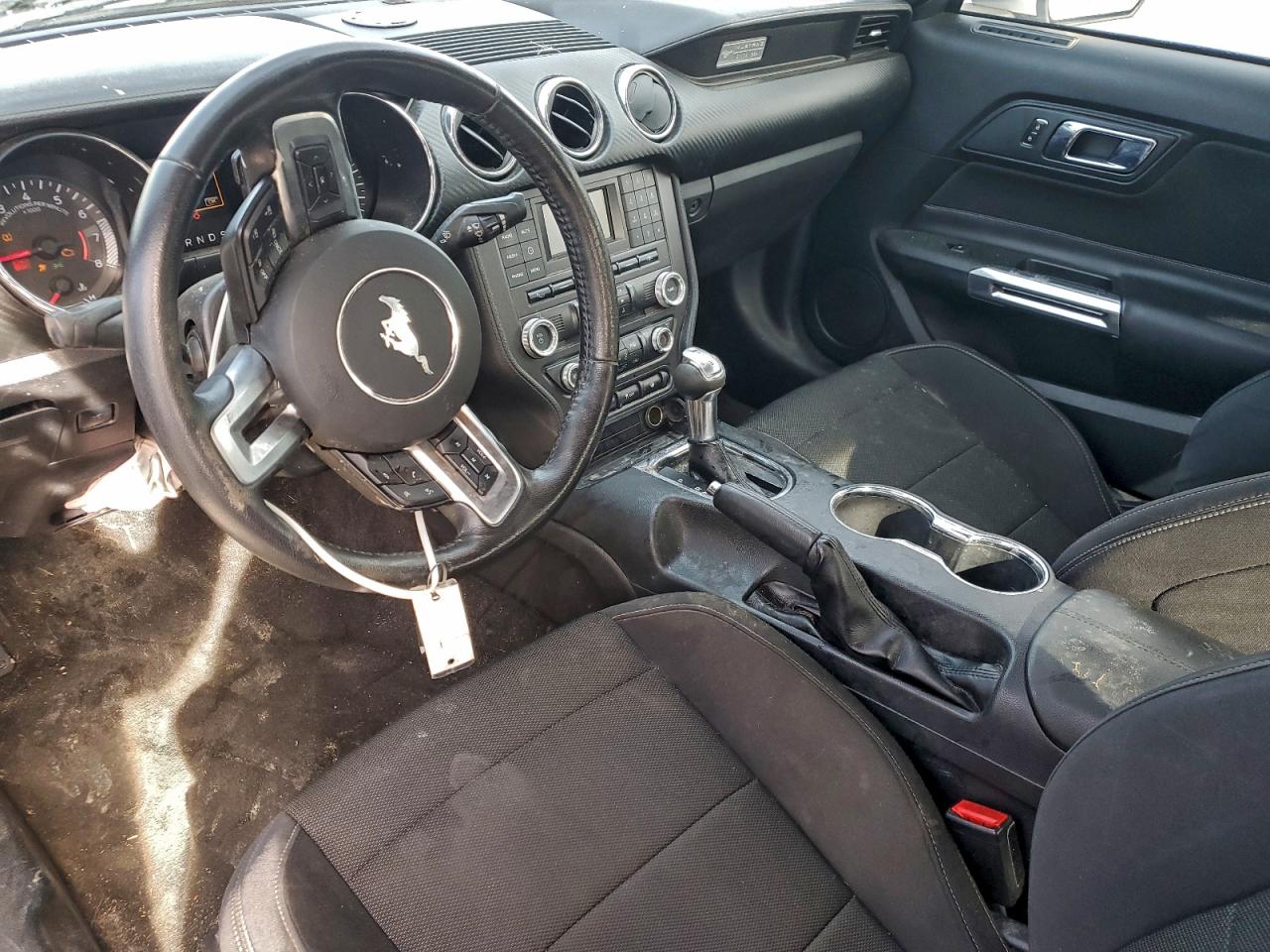 2016 FORD MUSTANG photo 8